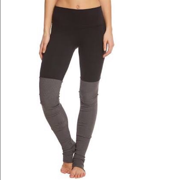 ALO Yoga Pants - ALO Yoga Goddess Leggings Black And Gray Small